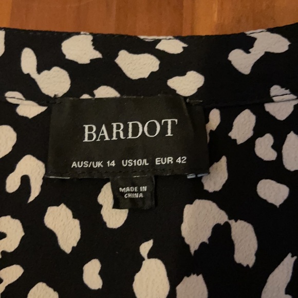 Bardot - leopard blouse size L - Picture 2 of 3